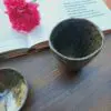 Tasse grès noir chamotté – Image 2